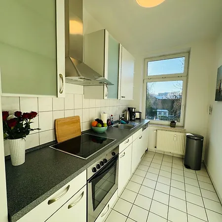 Schicke Im Gruenen Hinterhof